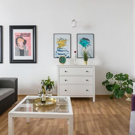 Discover Krakow Apartments - 3 Rakowicka St - Classic Apartments Near Main Station - Netflix Esterno foto