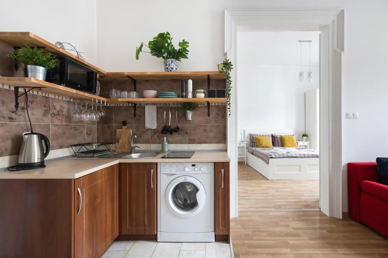 Discover Krakow Apartments - 3 Rakowicka St - Classic Apartments Near Main Station - Netflix Esterno foto