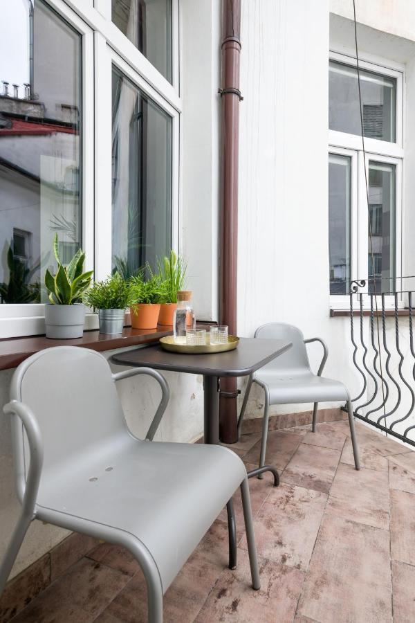 Discover Krakow Apartments - 3 Rakowicka St - Classic Apartments Near Main Station - Netflix Esterno foto