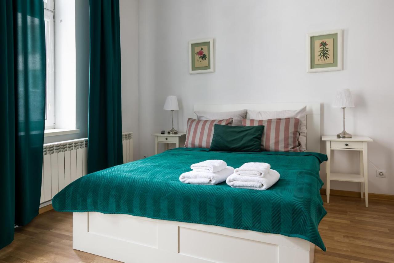 Discover Krakow Apartments - 3 Rakowicka St - Classic Apartments Near Main Station - Netflix Esterno foto