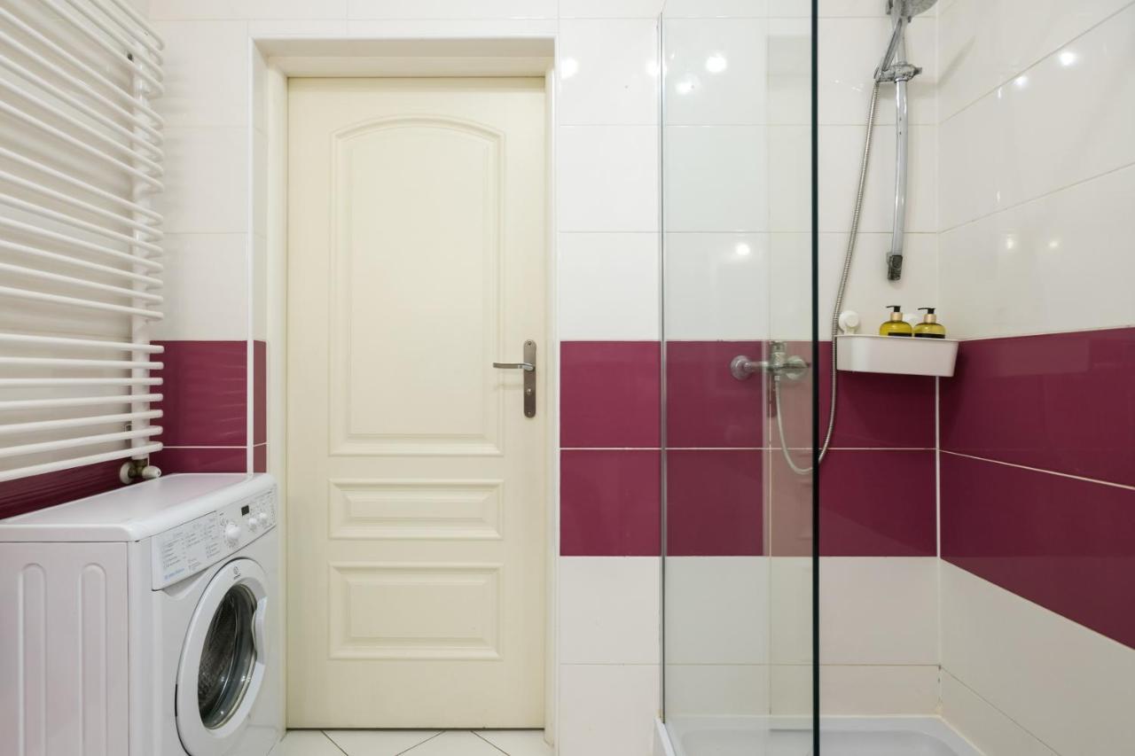 Discover Krakow Apartments - 3 Rakowicka St - Classic Apartments Near Main Station - Netflix Esterno foto