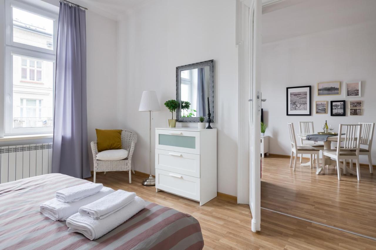 Discover Krakow Apartments - 3 Rakowicka St - Classic Apartments Near Main Station - Netflix Esterno foto