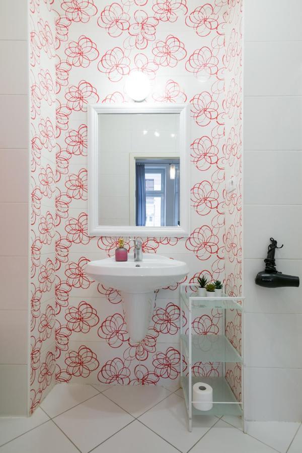 Discover Krakow Apartments - 3 Rakowicka St - Classic Apartments Near Main Station - Netflix Esterno foto